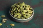 green-cardamom-pod-600×437
